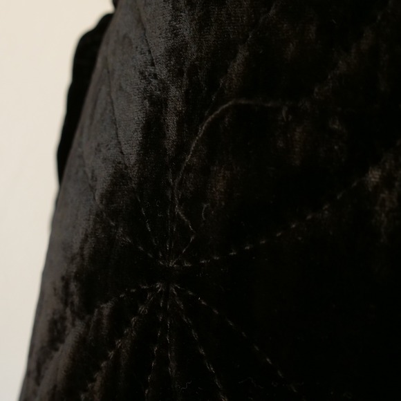 Gorgeous 90s GHOST quilted black velvet maxi skirt - Picture 7 of 8